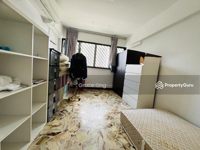 HDB Flat for Sale, 402 Sin Ming Avenue, SGD 978,000 | 99-year lease
