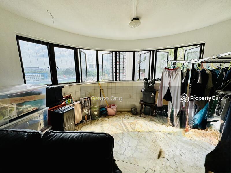 HDB Flat for Sale, 402 Sin Ming Avenue, SGD 978,000 | 99-year lease