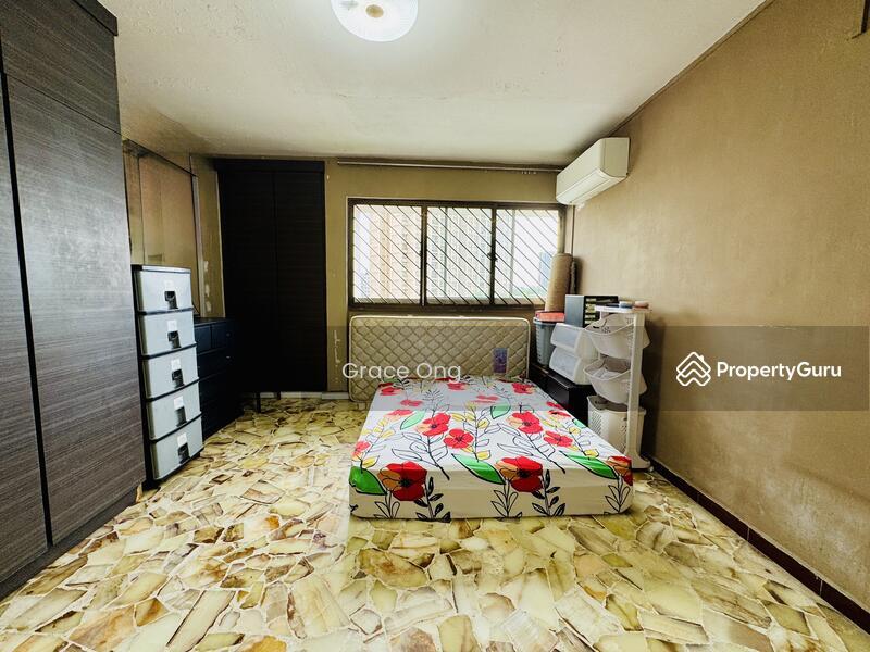 HDB Flat for Sale, 402 Sin Ming Avenue, SGD 978,000 | 99-year lease