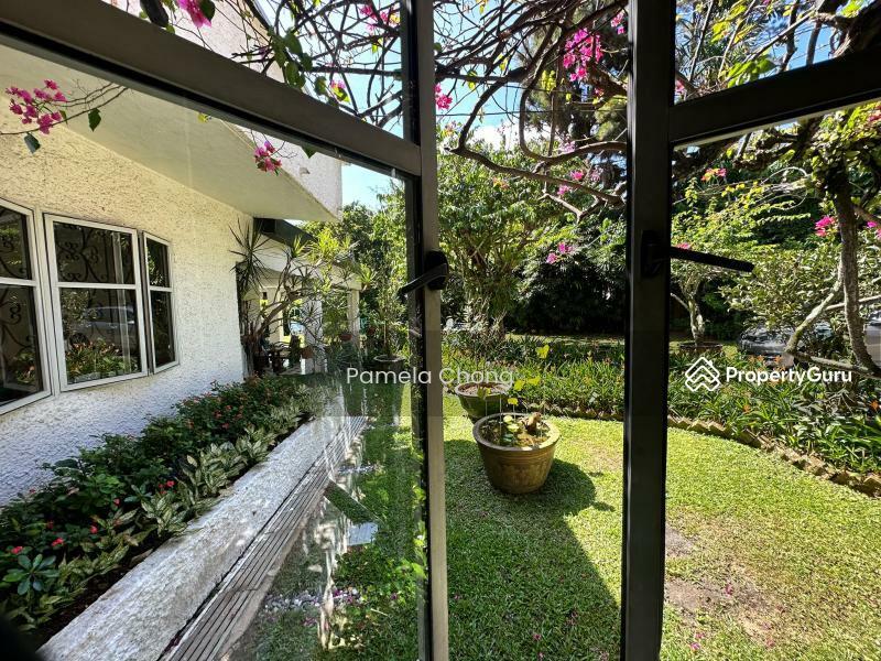 Bungalow - Good Class for Sale, Sole AgentBin Tong Park Hilltop Black N White Style Gcb In Botanics ()Call Pam 90228600, SGD 40,800,000 | Freehold