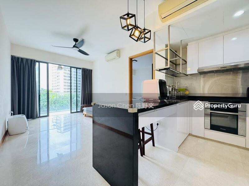 Prop-GPT: Condominium: D16  Waterfront Isle
