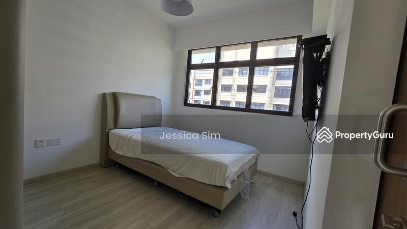 HDB Flat for Sale, 456B Sengkang West Road, SGD 420,000 | 99-year lease