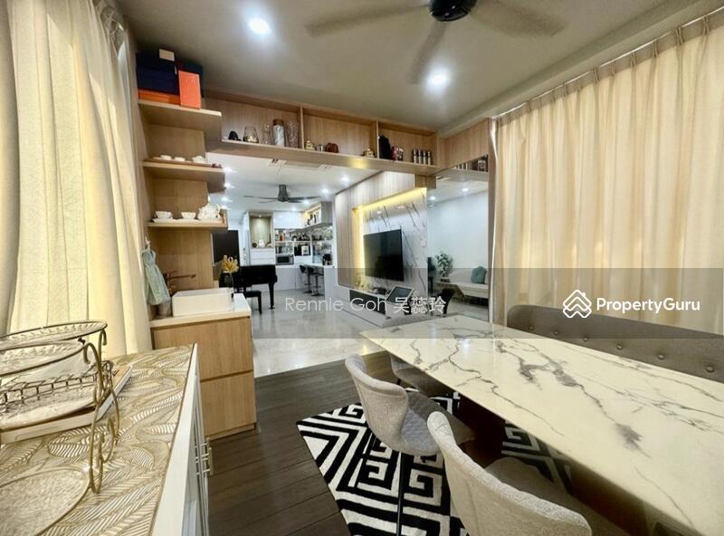 Prop-GPT: Apartment: D15  Espira Spring