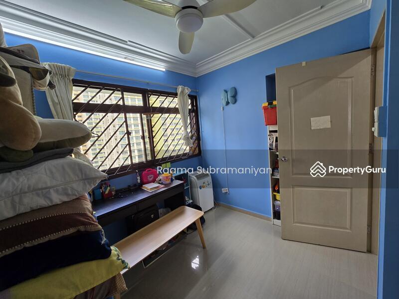 HDB Flat for Sale, 59 Strathmore Avenue, SGD 850,000 | 99-year lease