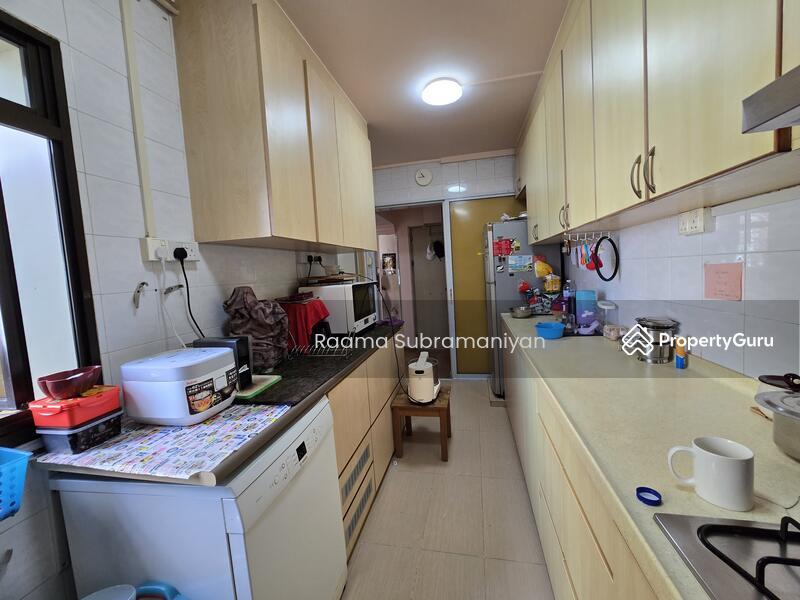 HDB Flat for Sale, 59 Strathmore Avenue, SGD 850,000 | 99-year lease