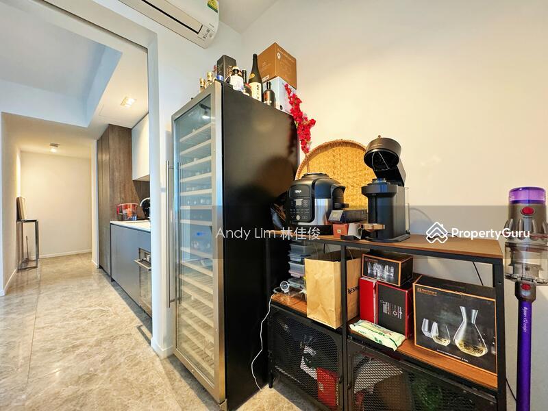 Condominium for Sale, The M, SGD 2,200,000 | 99-year lease