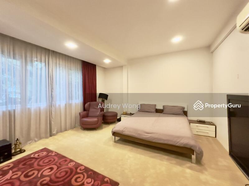 Bungalow for Sale, Very Cheap! Bungalow in Chatsworth Area, SGD 26,000,000 | Freehold
