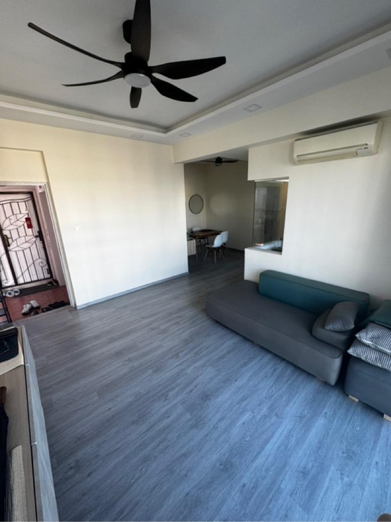 Apartment for Sale, The Sunny Spring Apartment For Sale, $2,050,000, 3 Bed 2 Bath 969 sqft $2,116.00 psf, SGD 2,050,000 | Freehold