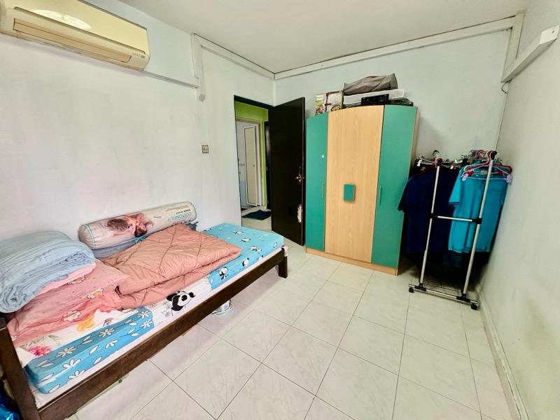 HDB Apartment for Sale, 520 Woodlands Drive 14 HDB Apartment For Sale, $899,999, 4 Bed 2 Bath 1,517 sqft $593.00 psf, SGD 899,999 | 99-year Leasehold