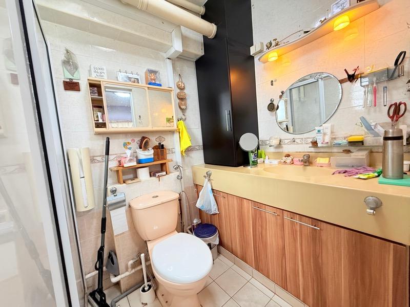 HDB Apartment for Sale, 520 Woodlands Drive 14 HDB Apartment For Sale, $899,999, 4 Bed 2 Bath 1,517 sqft $593.00 psf, SGD 899,999 | 99-year Leasehold
