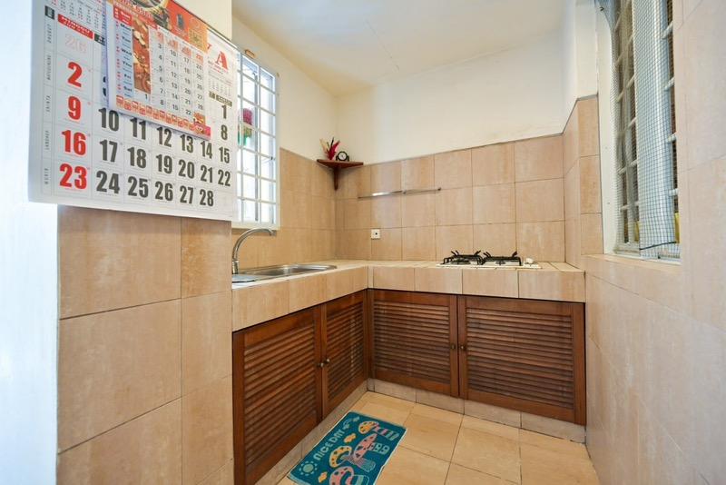 Terrace for Sale, Park Villas Terraced House For Sale, $2,897,000, 6 Bed 5 Bath 2,300 sqft $1,794.00 psf, SGD 2,897,000 | 99-year Leasehold