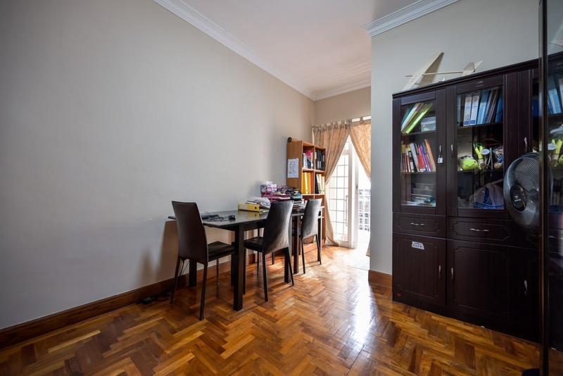 Terrace for Sale, Park Villas Terraced House For Sale, $2,897,000, 6 Bed 5 Bath 2,300 sqft $1,794.00 psf, SGD 2,897,000 | 99-year Leasehold