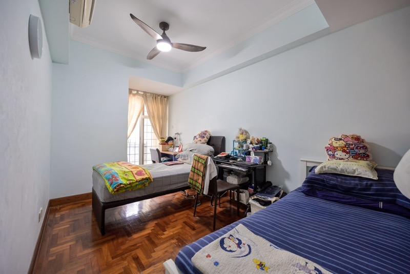 Terrace for Sale, Park Villas Terraced House For Sale, $2,897,000, 6 Bed 5 Bath 2,300 sqft $1,794.00 psf, SGD 2,897,000 | 99-year Leasehold