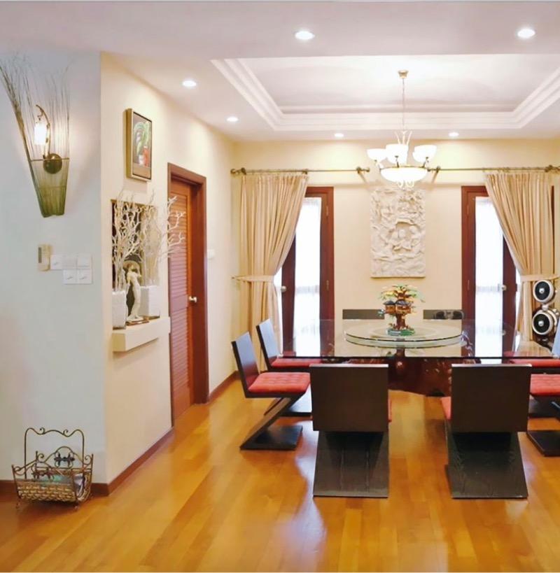 Prop-GPT: Detached: D19  Detached House at Serangoon Garden Estate