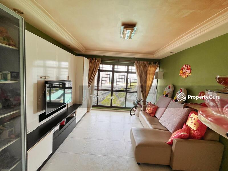 HDB Flat for Sale, 653A Jurong West Street 61, SGD 680,000 | 99-year lease