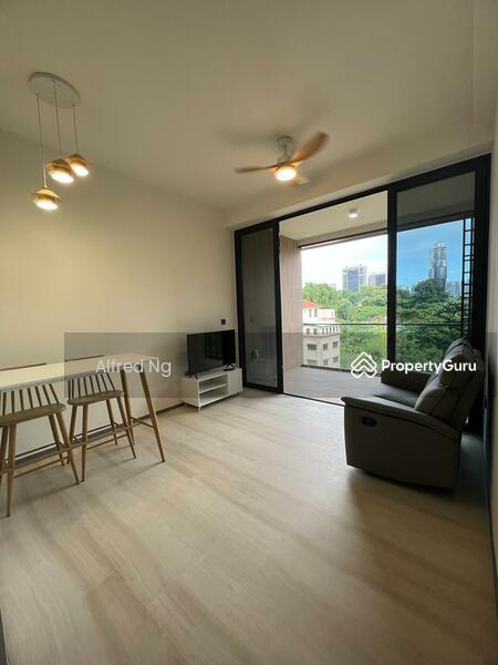 Prop-GPT: Condominium: D10  The Hyde