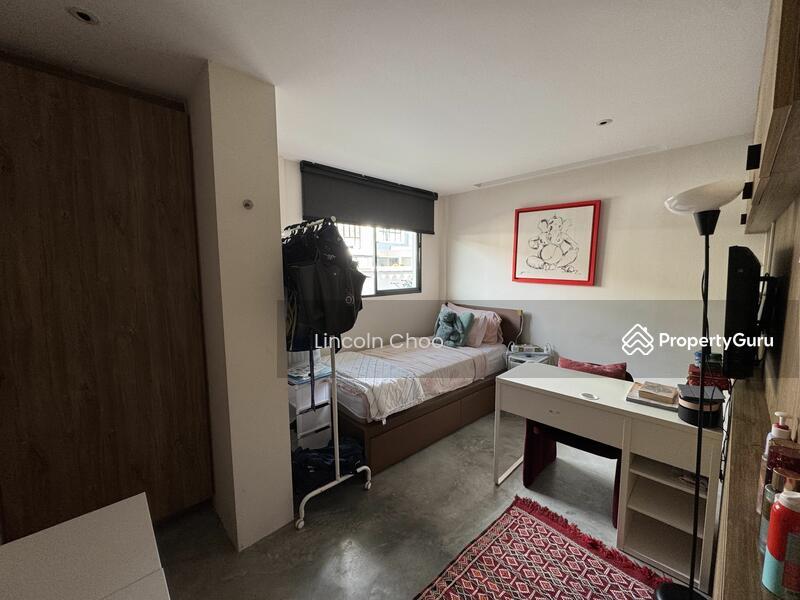 Corner Terrace for Sale: D10, 287695
