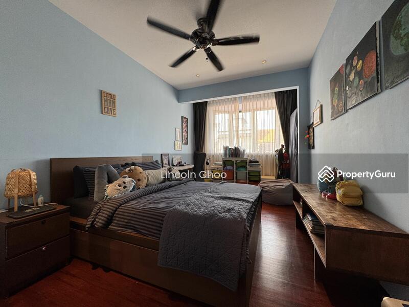 Corner Terrace for Sale: D10, 287695