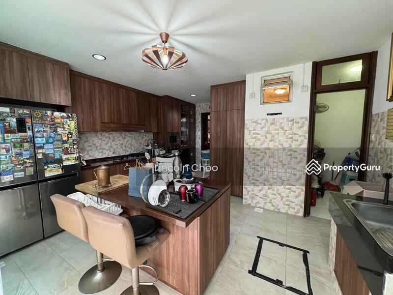 Terrace for Sale, Kew Drive, SGD 3,380,000 | 99-year lease