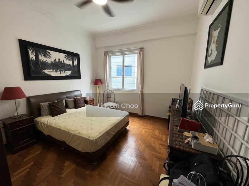 Terrace for Sale, Kew Drive, SGD 3,380,000 | 99-year lease