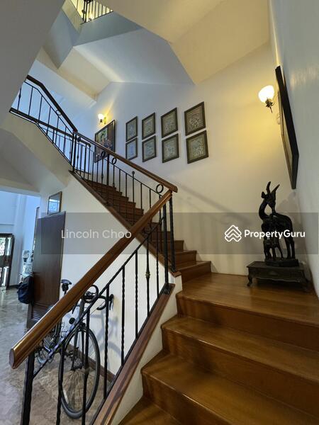 Terrace for Sale, Kew Drive, SGD 3,380,000 | 99-year lease