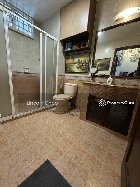 Terrace for Sale, Kew Drive, SGD 3,380,000 | 99-year lease