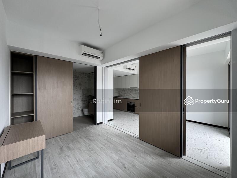 Prop-GPT: Condominium: D18 Pasir Ris Pasir Ris 8