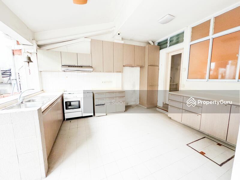 Terrace for Sale, Lovely Inter Terrace 1km within Catholic High Pri School , SGD 4,980,000 | Freehold