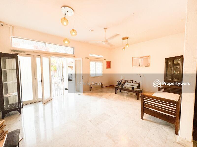 Terrace for Sale, Lovely Inter Terrace 1km within Catholic High Pri School , SGD 4,980,000 | Freehold