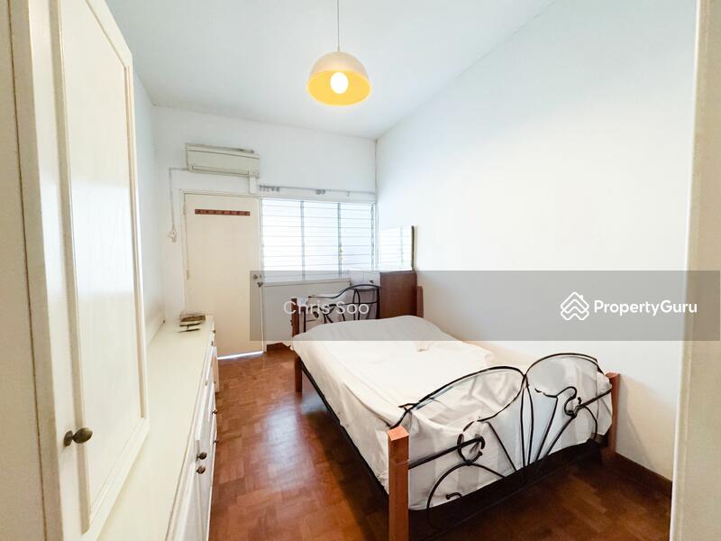 Terrace for Sale, Lovely Inter Terrace 1km within Catholic High Pri School , SGD 4,980,000 | Freehold