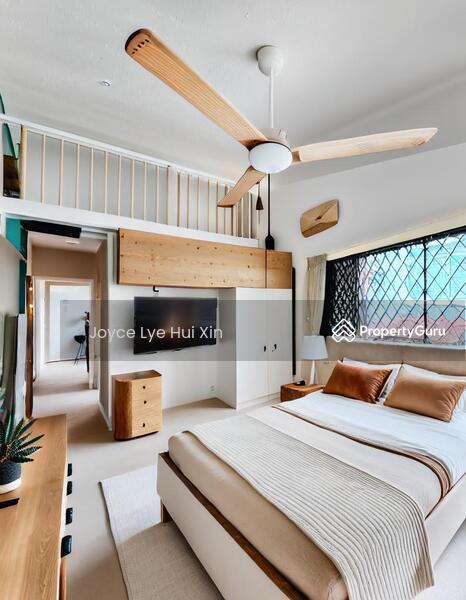 Corner Terrace for Sale, Reno & Landbank / Build Your Dream Home Landed Corner Terrace For A&A Rebuild Potential!, SGD 5,200,000 | 999-year lease