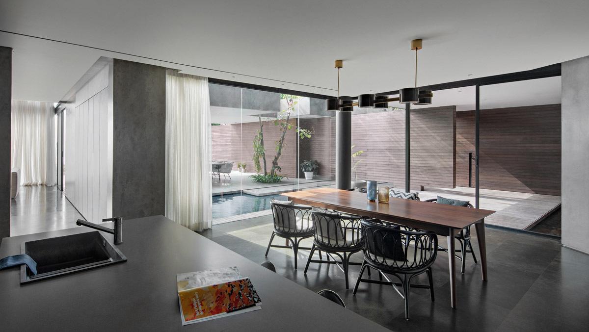 Prop-GPT: Detached: D10  Best Value 1KM ACS and SCGS Walk to Stevens MRT