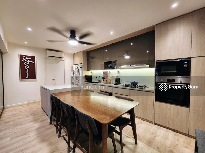 Prop-GPT: HDB Flat: D19  441 Hougang Avenue 8