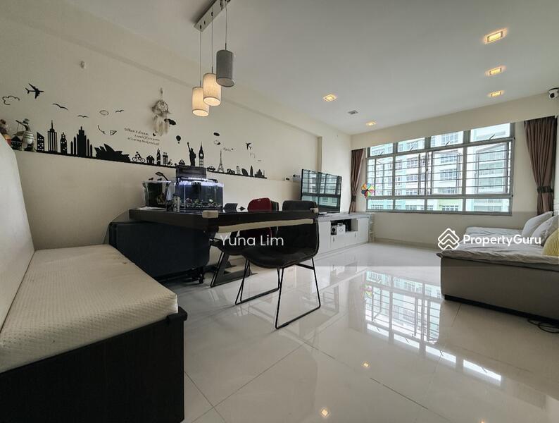 HDB Flat for Sale: D19, 542208