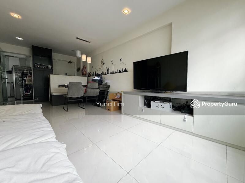 HDB Flat for Sale: D19, 542208