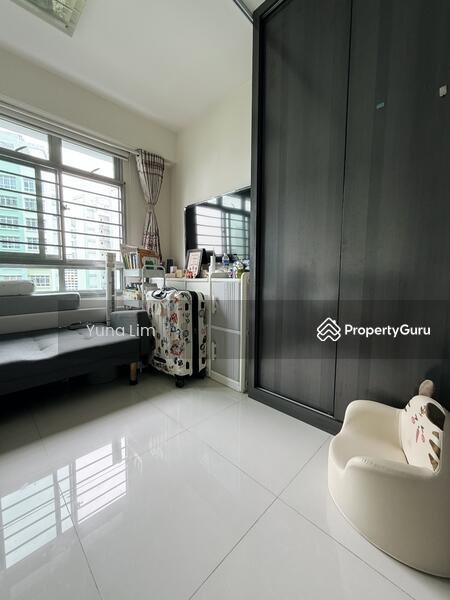 HDB Flat for Sale: D19, 542208