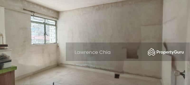 HDB Flat for Sale, 318 Hougang Avenue 5, SGD 438,888 | 99-year lease