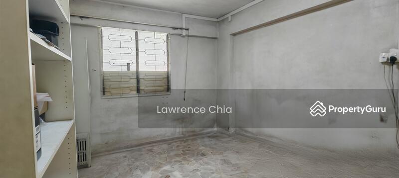 HDB Flat for Sale, 318 Hougang Avenue 5, SGD 438,888 | 99-year lease