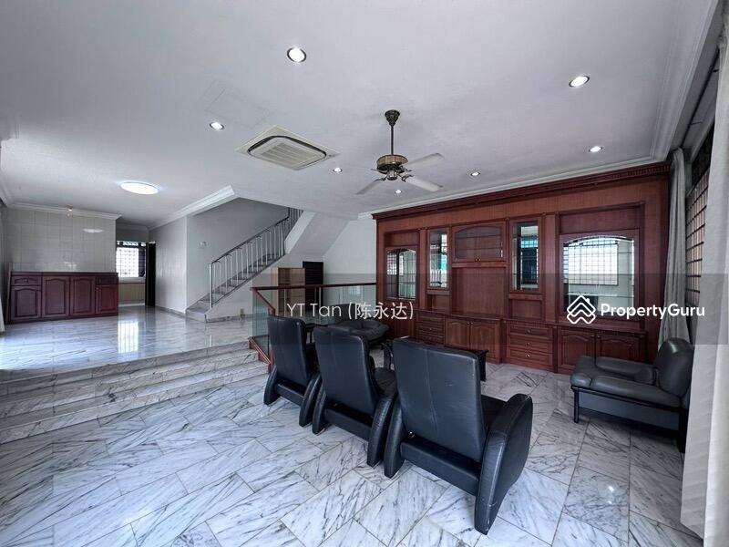 Prop-GPT: Corner Terrace: D14  Jalan rimau