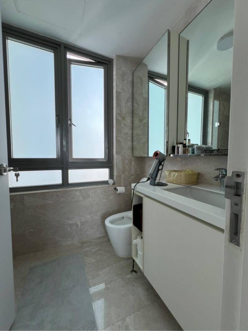 Condominium for Sale: Hillview, D23, 667981