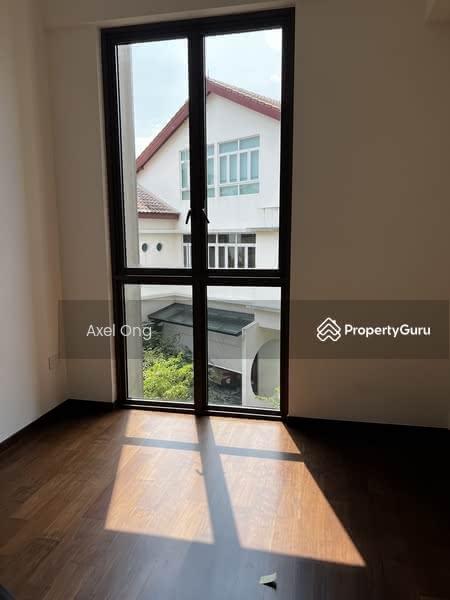 Condominium for Sale, Parksuites, SGD 1,560,000 | 110-year lease