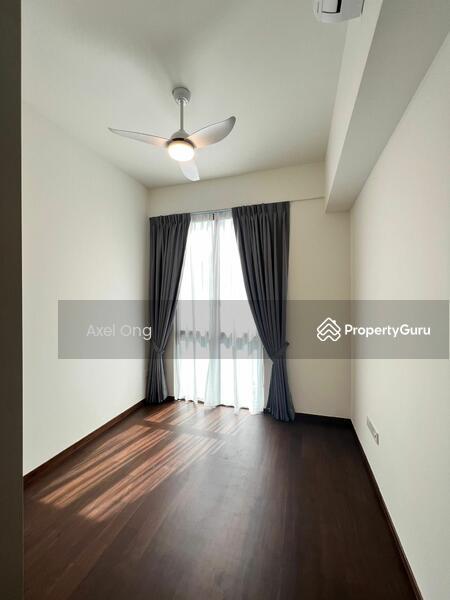 Condominium for Sale, Parksuites, SGD 1,560,000 | 110-year lease
