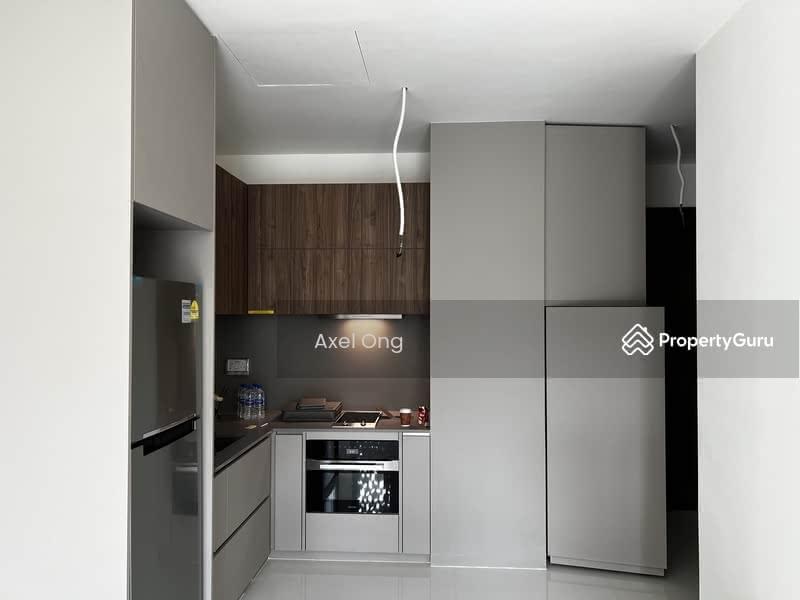Condominium for Sale, Parksuites, SGD 1,560,000 | 110-year lease