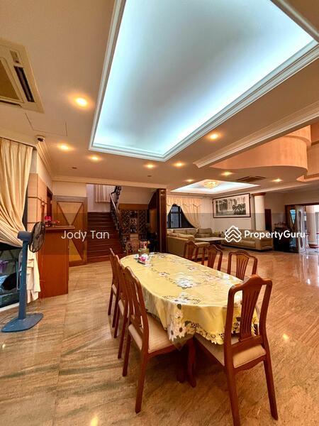 Bungalow for Sale, Beautiful Bungalow At Kew Estate Close To Mrt, SGD 5,000,000 | 99-year lease
