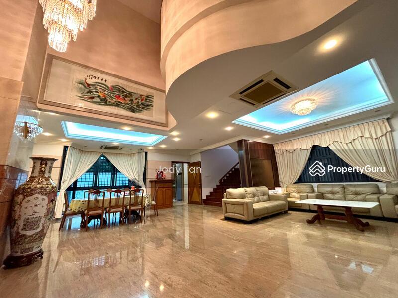 Bungalow for Sale, Beautiful Bungalow At Kew Estate Close To Mrt, SGD 5,000,000 | 99-year lease