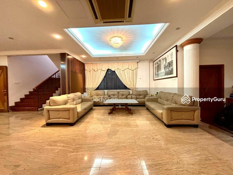 Bungalow for Sale, Beautiful Bungalow At Kew Estate Close To Mrt, SGD 5,000,000 | 99-year lease