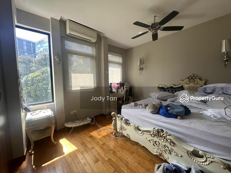 Corner Terrace for Sale, Tivoli Gardens, SGD 4,288,000 | 99-year lease