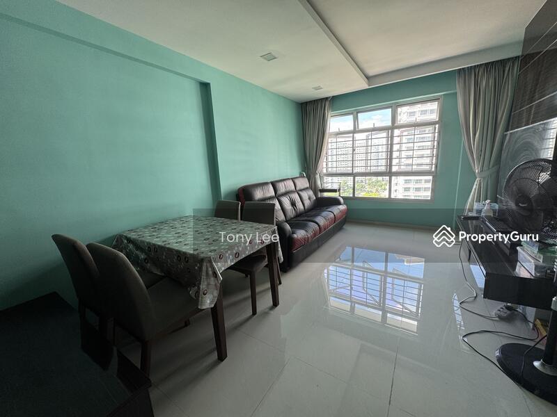 Prop-GPT: HDB Flat: D28 Seletar 440A Fernvale Link
