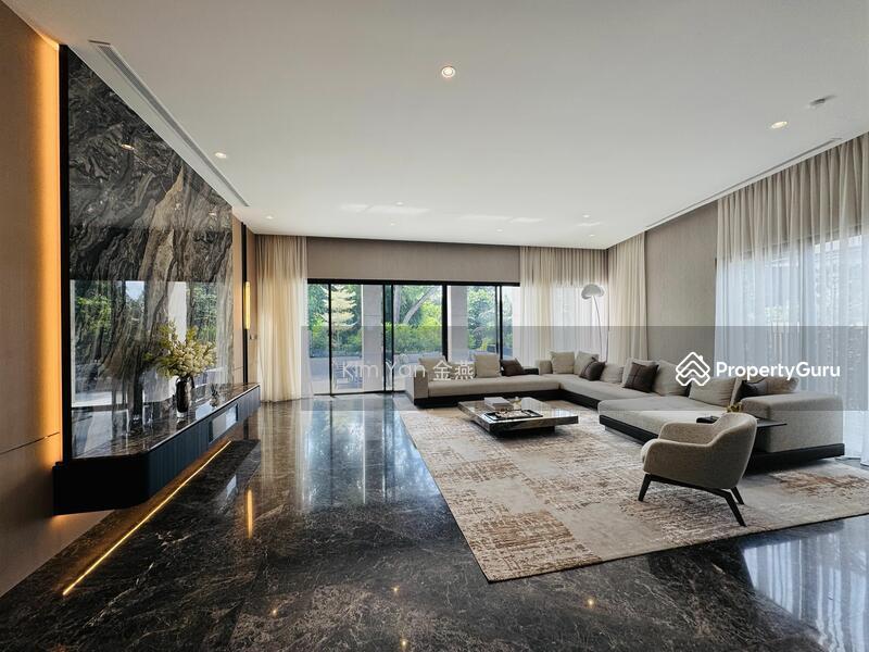Prop-GPT: Corner Terrace: D11  brand new and freehold corner terrace with Lift, Ample parking at basement, big for 3 generations