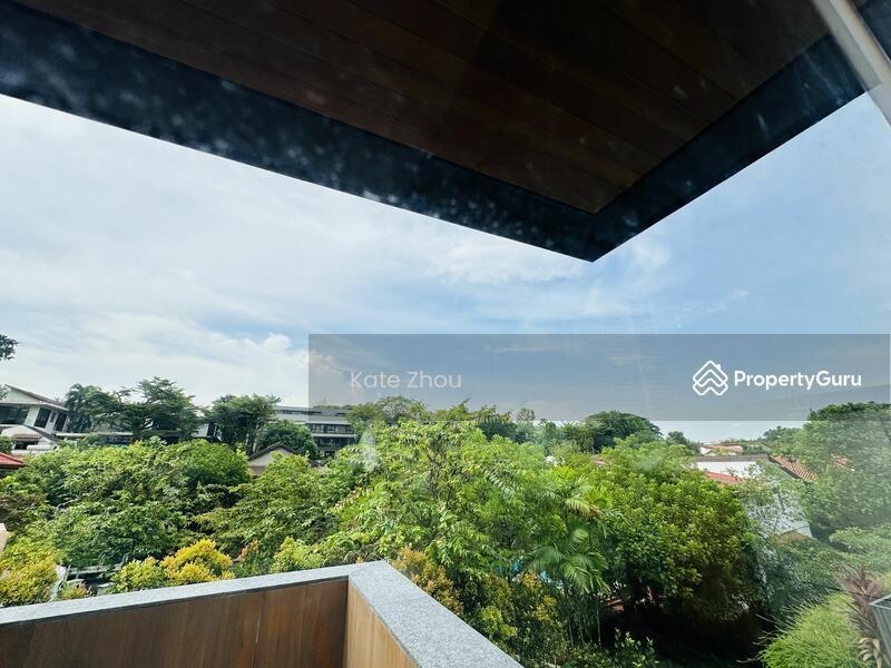 Prop-GPT: Detached: D11  ??Resort Style 2.5Storey & Basement??1km SCGS??Lift & Pool????????